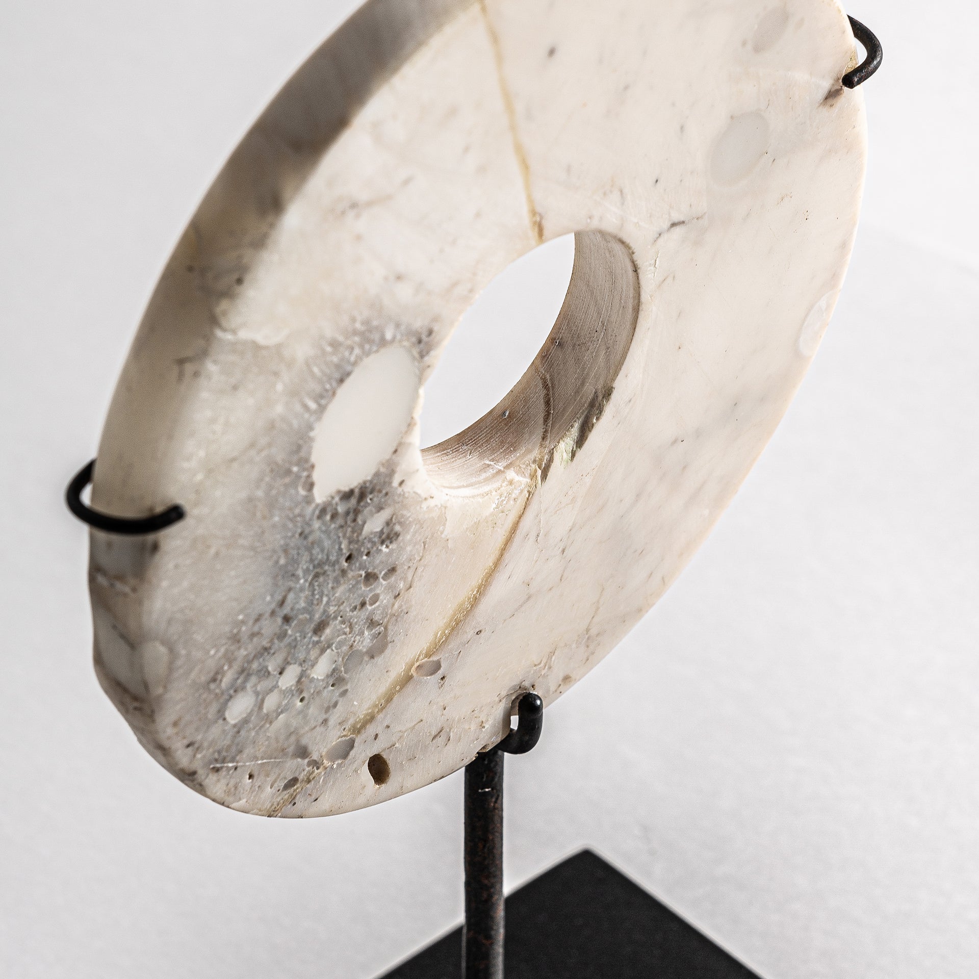 AGATHA DECORATIVE FIGURE